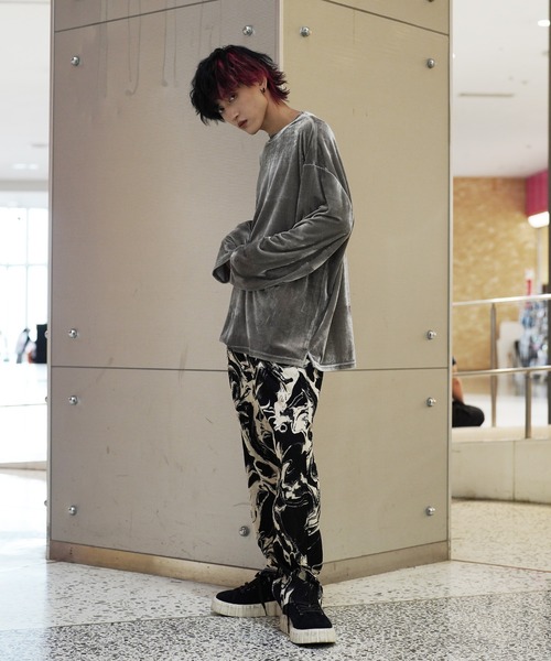 G.O.C（ジーオーシー）の「オーバーサイズ ベロア ロンTEE（Tシャツ/カットソー・メンズ・ブラック/グレー/グリーン/ベージュ系その他/ブルーグリーン/ワイン・MEDIUM/LARGE）」の12枚目の写真