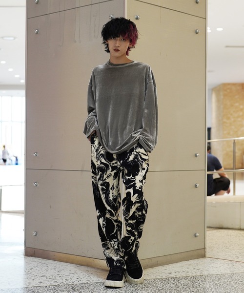 G.O.C（ジーオーシー）の「オーバーサイズ ベロア ロンTEE（Tシャツ/カットソー・メンズ・ブラック/グレー/グリーン/ベージュ系その他/ブルーグリーン/ワイン・MEDIUM/LARGE）」の13枚目の写真