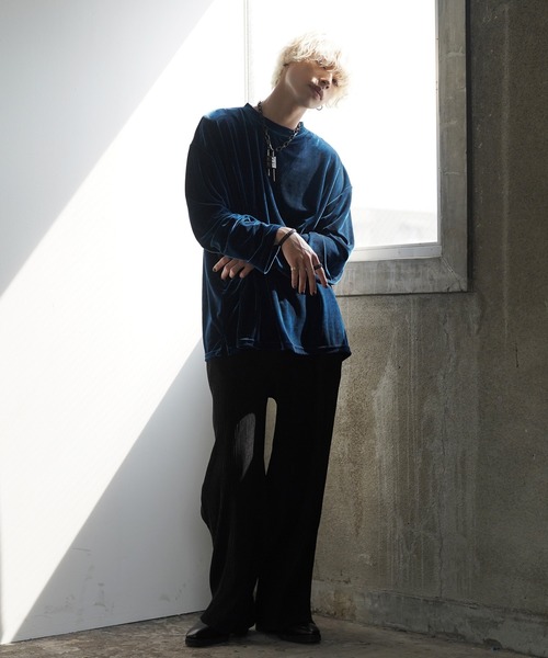 G.O.C（ジーオーシー）の「オーバーサイズ ベロア ロンTEE（Tシャツ/カットソー・メンズ・ブラック/グレー/グリーン/ベージュ系その他/ブルーグリーン/ワイン・MEDIUM/LARGE）」の22枚目の写真