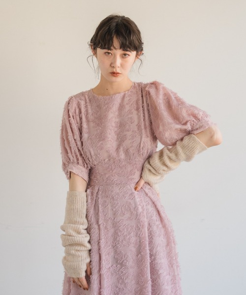 idem(イデム)の「arm warmer mohair knit/アームウォーマーモヘアニット(ニット/セーター・レディース・ブラック/カーキ/アイボリー・FREE)」の15枚目の写真