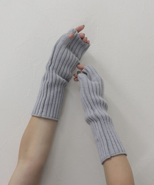 fredy emue（フレディエミュ）の「リブアームウォーマー（アームカバー