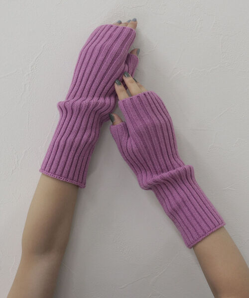 fredy emue(フレディエミュ)の「リブアームウォーマー(アームカバー・レディース・グレー/ピンク/ブルー/アイボリー・FREE)」の21枚目の写真