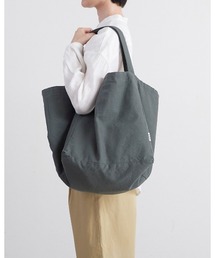 salle de bal（サルデバル）の「pouto / ポウト   キャンバス キューブ トート ラージ DLI PO 004 BAG（トートバッグ）」