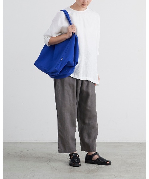 pouto(ポウト)の「pouto / ポウト キャンバス キューブ トート ラージ DLI PO 004 BAG(トートバッグ・レディース・ブラック/グレー/ナチュラル/レッド/ブルー・FREE)」の5枚目の写真