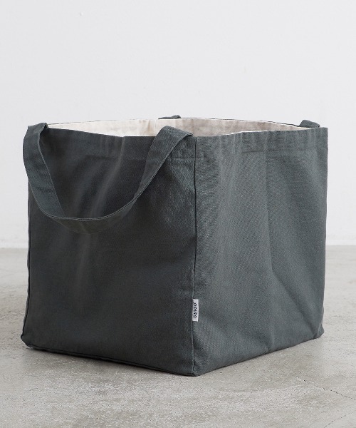 pouto(ポウト)の「pouto / ポウト キャンバス キューブ トート ラージ DLI PO 004 BAG(トートバッグ・レディース・ブラック/グレー/ナチュラル/レッド/ブルー・FREE)」の12枚目の写真