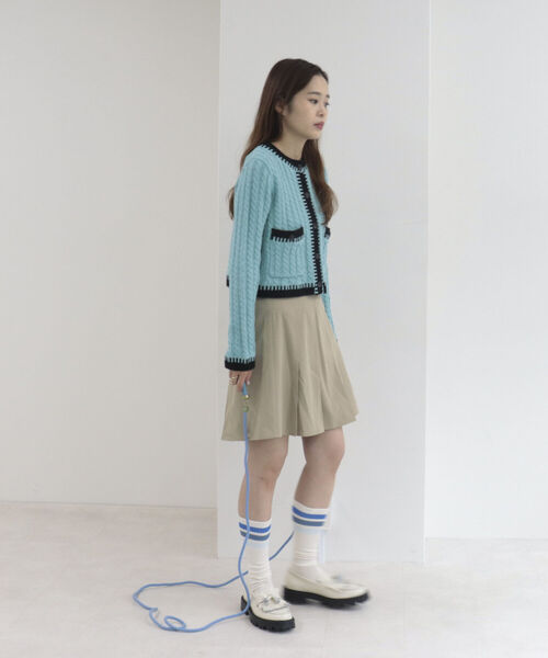 onulsoha（オヌルソハ）の「プリーツタックミニスカート（スカート・レディース・ベージュ/チャコールグレー・38）」の9枚目の写真