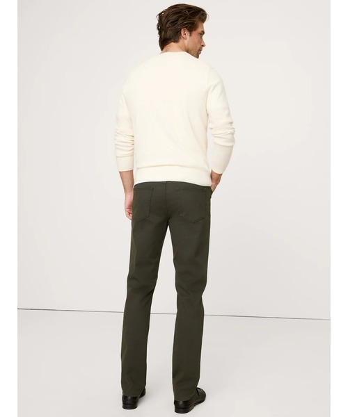 Banana Republic（バナナリパブリック）の「スリム トラベラーパンツ（チノパンツ・メンズ・カーキ/ブラウン/ベージュ/ブラック/ベージュ系その他/ネイビー/オリーブ/グレー/アイボリー/ブラウン系その他/ライトグレー/ライトオリーブ/ブルー・28W 30L/32W 30L/33W 30L/30W 30L/31W 30L/29W 30L/34W 30L）」の21枚目の写真