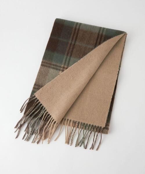 green label relaxing（グリーンレーベルリラクシング）の「リバーシブル マフラー チェック 無地（マフラー・メンズ・ダークブラウン/ベージュ/パープル/ネイビー/グレー/レッド・FREE）」の10枚目の写真