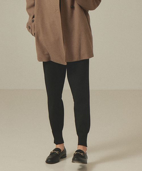 abahouse mavie（アバハウスマヴィ）の「ポリエステルニットジョガーパンツ（その他パンツ・レディース・ホワイト/ブラック/イエロー/ブルー・フリー）」の3枚目の写真