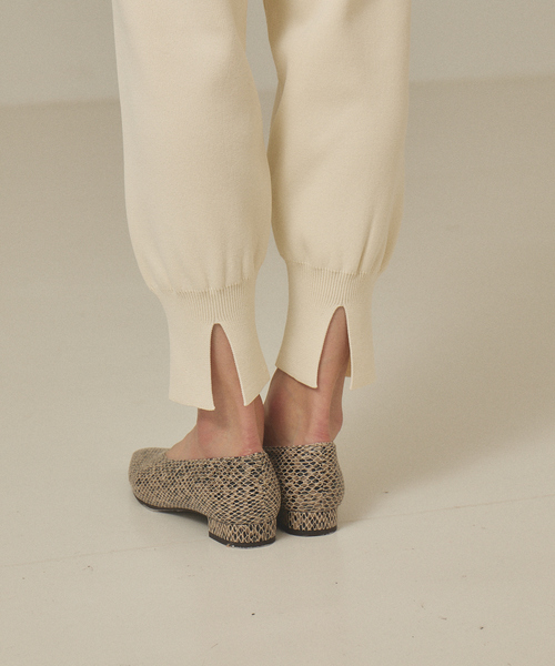 abahouse mavie（アバハウスマヴィ）の「ポリエステルニットジョガーパンツ（その他パンツ・レディース・ホワイト/ブラック/イエロー/ブルー・フリー）」の5枚目の写真