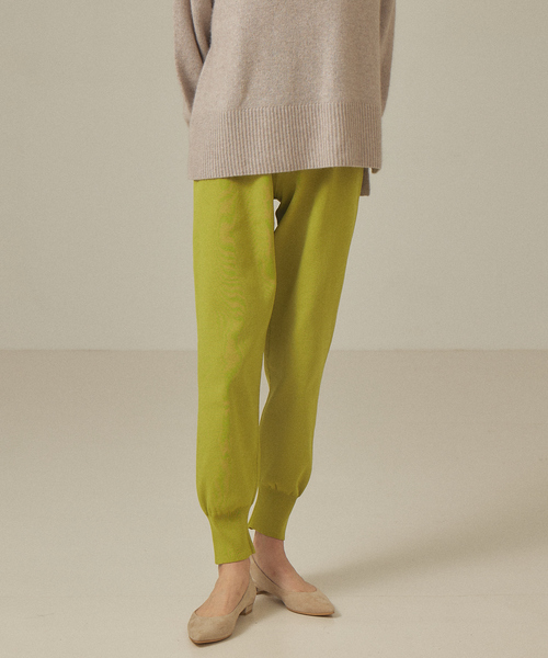 abahouse mavie（アバハウスマヴィ）の「ポリエステルニットジョガーパンツ（その他パンツ・レディース・ホワイト/ブラック/イエロー/ブルー・フリー）」の17枚目の写真