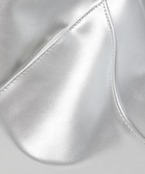 GLOBAL WORK(グローバルワーク)の「トライアングルトート/123383(トートバッグ・レディース・シルバー/その他/ブラック・FREE)」の8枚目の写真