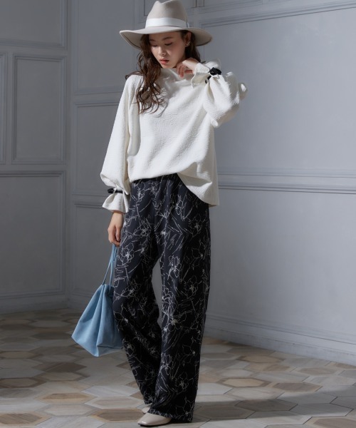 miclat（ミクラ）の「大きいサイズ　キャンディスリーブボリュームカットソー　miclat（Tシャツ/カットソー・レディース・オフホワイト/チャコールグレー・L/LL/3L/4L）」の10枚目の写真