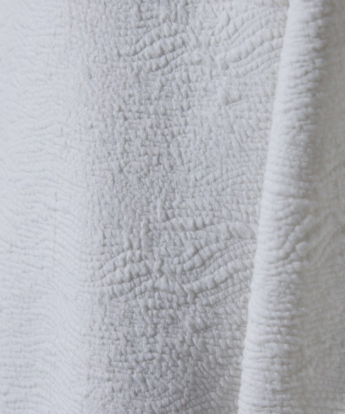 miclat（ミクラ）の「大きいサイズ　キャンディスリーブボリュームカットソー　miclat（Tシャツ/カットソー・レディース・オフホワイト/チャコールグレー・L/LL/3L/4L）」の17枚目の写真