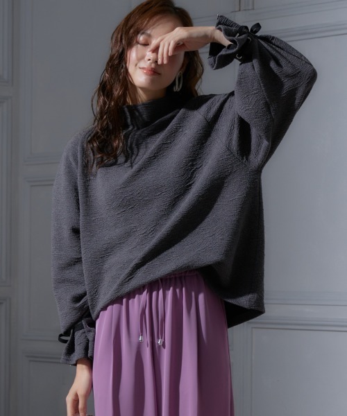 miclat（ミクラ）の「大きいサイズ　キャンディスリーブボリュームカットソー　miclat（Tシャツ/カットソー・レディース・オフホワイト/チャコールグレー・L/LL/3L/4L）」の9枚目の写真