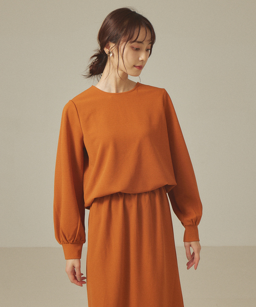 abahouse mavie（アバハウスマヴィ）の「カットジョーゼット2WAYプルオーバー（Tシャツ/カットソー・レディース・ダークオレンジ/ブラック/ホワイト/ピンクベージュ・フリー）」の4枚目の写真