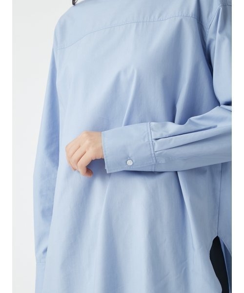 Mila Owen（ミラオーウェン）の「スタンドカラーTシャツライク