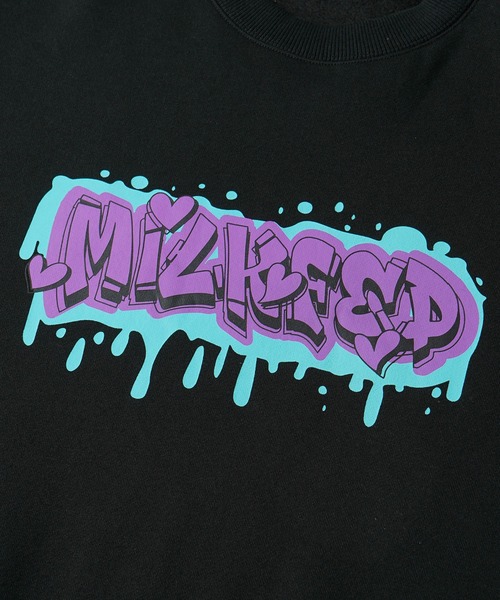 MILKFED.(ミルクフェド)の「GRAFFITI BIGSWEAT TOP(スウェット・レディース・ライトブルー/ブラック/オフホワイト/ライトパープル・ONE SIZE)」の9枚目の写真