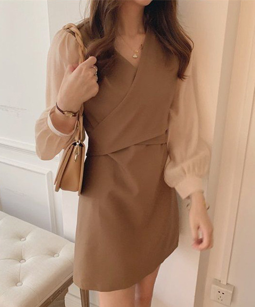 c.u.l(シーユーエル)の「ブラウス レイヤード風ミニワンピース culw365(ワンピース・レディース・ベージュ/ブラック・M/L)」の4枚目の写真