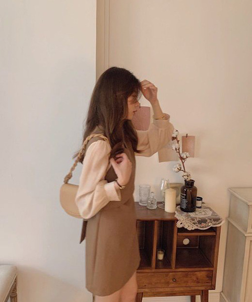 c.u.l(シーユーエル)の「ブラウス レイヤード風ミニワンピース culw365(ワンピース・レディース・ベージュ/ブラック・M/L)」の9枚目の写真