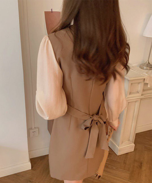 c.u.l(シーユーエル)の「ブラウス レイヤード風ミニワンピース culw365(ワンピース・レディース・ベージュ/ブラック・M/L)」の10枚目の写真