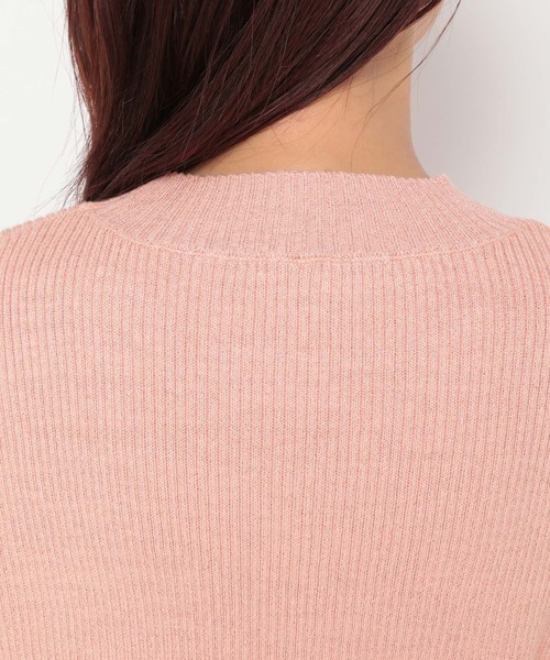 mysty woman（ミスティウーマン）の「ベルスリーブラメニット 183870（ニット/セーター・レディース・ピンク/ライトベージュ/ブルー/ブラック・FREE）」の11枚目の写真