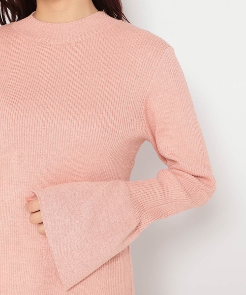 mysty woman（ミスティウーマン）の「ベルスリーブラメニット 183870（ニット/セーター・レディース・ピンク/ライトベージュ/ブルー/ブラック・FREE）」の13枚目の写真