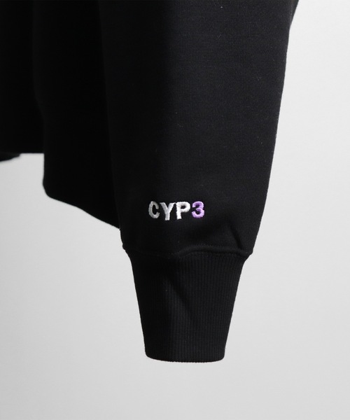 CYPHER3(サイファーサム)の「【CYPHER3】Duality<C>logo sweat カレッジロゴスウェット(スウェット・メンズ・ブラック/サックスブルー・L/M)」の8枚目の写真