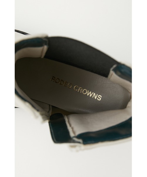 RODEO CROWNS WIDE BOWL（ロデオクラウンズワイドボウル）の「SIDE GORE SHORT BOOTS 2（ブーツ・レディース・ホワイト/ダークブルー・SMALL/LARGE/MEDIUM）」の18枚目の写真