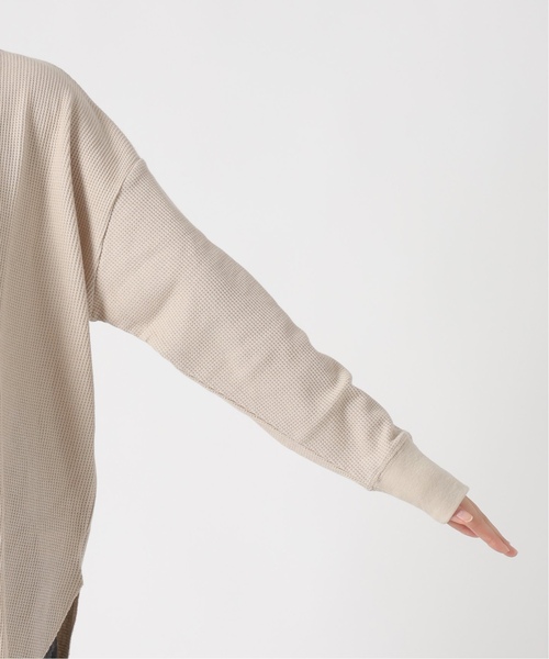JOURNAL STANDARD relume(ジャーナルスタンダード レリューム)の「《追加9》TCワッフルオーバーサイズロングスリーブTシャツ(Tシャツ/カットソー・レディース・チャコールグレー/ピンク系その他/オートミール/ホワイト系その他/ベージュ・FREE)」の16枚目の写真