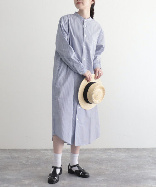 GEVACO（ゲバコ）の「【GEVACO/ゲバコ】タイプライターバンドカラーL/Sワンピース（シャツワンピース・レディース・オフホワイト/ブラック系その他/グリーン系その他/ネイビー/ブルー系その他・38）」の15枚目の写真