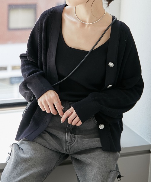 COLLAGE GALLARDAGALANTE（コラージュガリャルダガランテ）の「ニットタンク（タンクトップ・レディース・ブラック/ホワイト・FREE）」の17枚目の写真