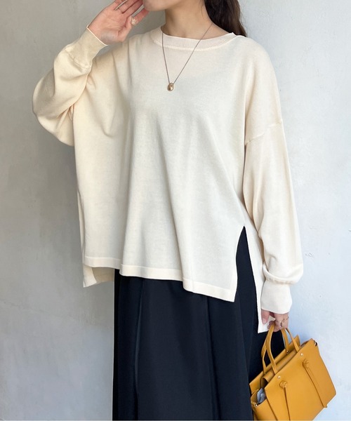 Chez toi(シェトワ)の「サイドスリットBIGシルエットプルオーバー(ニット/セーター・レディース・オレンジ/ブルー/オフホワイト/ブラック/ホワイト系その他・FREE)」の6枚目の写真