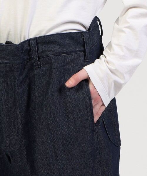 Engineered Garments(エンジニアードガーメンツ)の「■ENGINEERED GARMENTS Carlyle Pant 1プリーツパンツ(デニムパンツ・メンズ・ダークブルー・M)」の5枚目の写真