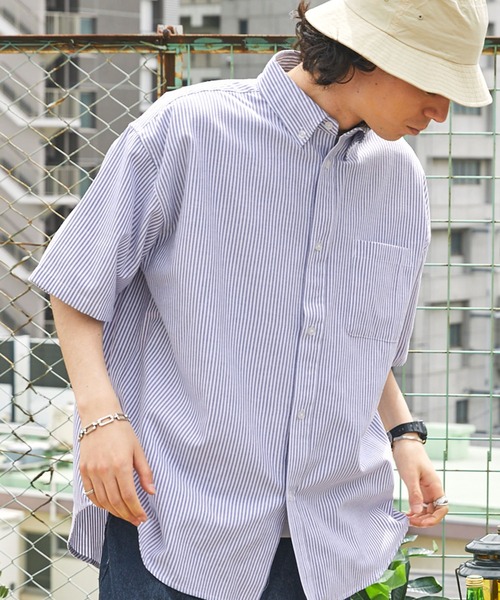 BARK MANHATTAN（バークマンハッタン）の「ビックシルエットオックスフォードボタンダウン半袖シャツ（シャツ/ブラウス・メンズ・ホワイト/グリーン系/ブラック系/ネイビー系/グレー系・L/M）」の5枚目の写真