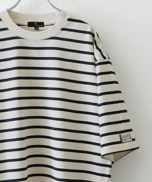 ZIP FIVE(ジップファイブ)の「【ZIP FIVE】【ユニセックス】袖ピスネーム入り ビッグシルエット マルチボーダー半袖Tシャツ(Tシャツ/カットソー・レディース・ホワイト×ブラック/ホワイト×グリーン/ホワイト×ブルー/クリーム/ホワイト×ネイビー/ブラック×ホワイト/ベージュ系・SMALL/LARGE/MEDIUM)」の15枚目の写真