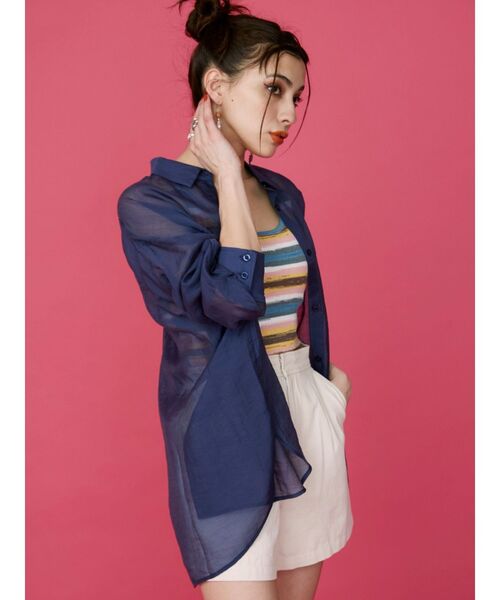 EVRIS（エヴリス）の「シアーオーバーシャツ（シャツ/ブラウス・レディース・ブルー/ネイビー/ホワイト/レッド/ピンク・FREE）」の15枚目の写真