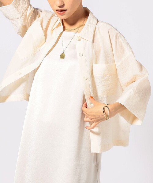 NOLLEY’S（ノーリーズ）の「クロップドシャツ（シャツ/ブラウス・レディース・ブラック/キナリ/ライトグリーン・38）」の2枚目の写真