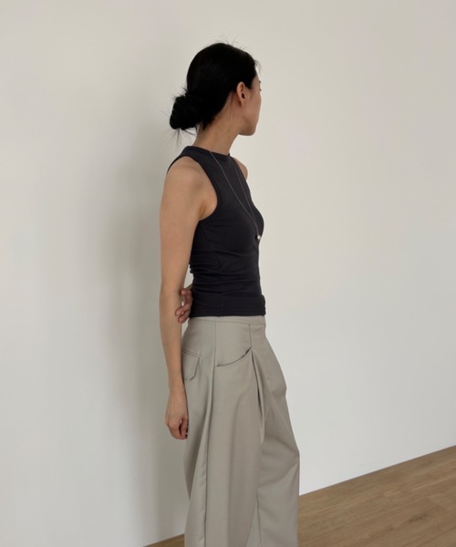 Didot.showroom(ディドット ショールーム)の「スムースアメスリタンクトップ(パッド入り)(タンクトップ・レディース・ホワイト/チャコールグレー/ブラック/ヘザーグレー/グレイッシュベージュ・FREE)」の22枚目の写真
