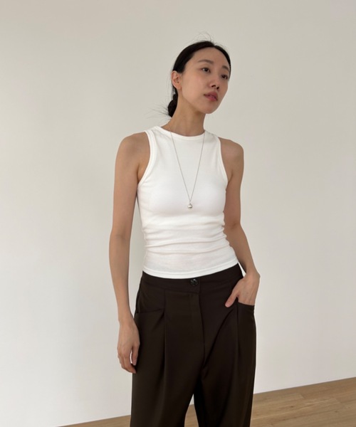 Didot.showroom(ディドット ショールーム)の「スムースアメスリタンクトップ(パッド入り)(タンクトップ・レディース・ホワイト/チャコールグレー/ブラック/ヘザーグレー/グレイッシュベージュ・FREE)」の6枚目の写真