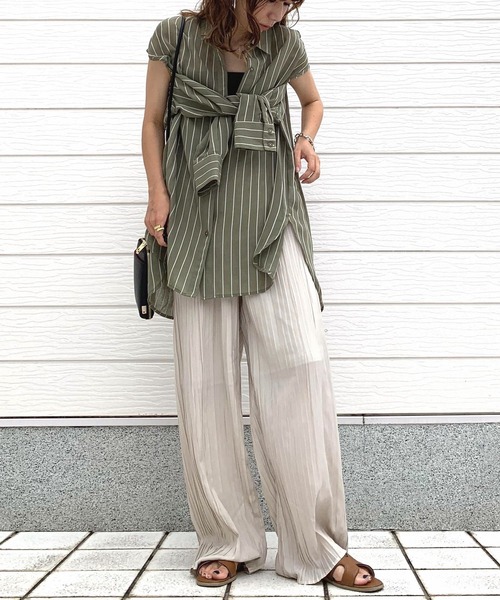 Q（キュー）の「袖スリットストライプシアーシャツ（シャツ/ブラウス・レディース・ネイビー系/カーキ系・MEDIUM）」の20枚目の写真