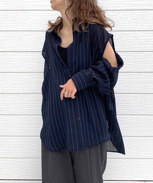 Q（キュー）の「袖スリットストライプシアーシャツ（シャツ/ブラウス・レディース・ネイビー系/カーキ系・MEDIUM）」の12枚目の写真