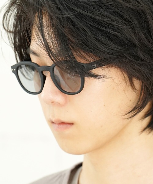 IZIPIZI(イジピジ)の「IZIPIZI イジピジ SUN LIGHT COLOR #C SQUARE(メガネ・メンズ・ブラウン/ブラック/ベージュ・FREE)」の14枚目の写真