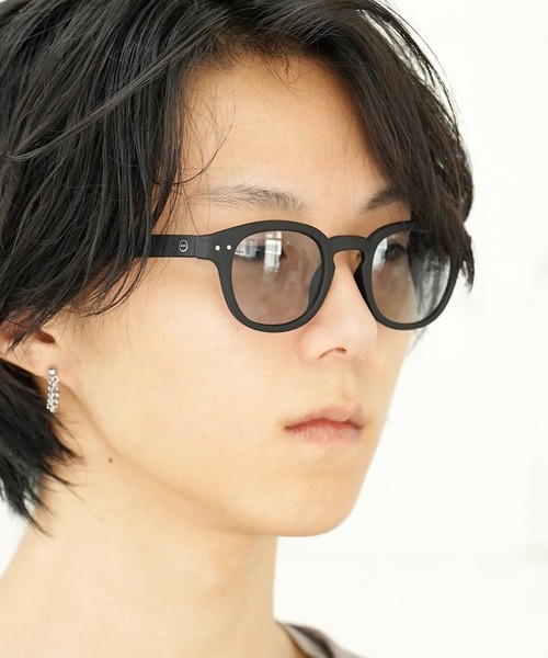 IZIPIZI(イジピジ)の「IZIPIZI イジピジ SUN LIGHT COLOR #C SQUARE(メガネ・メンズ・ブラウン/ブラック/ベージュ・FREE)」の15枚目の写真