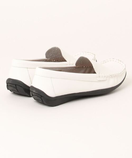 LUGG NAGG（ラグナグ）の「牛革 カウレザー ドライビングサブリナシューズ（モカシン/デッキシューズ・レディース・ブラック/ホワイト/ガンメタ/シルバー・24.0cm/23.5cm/23.0cm/24.5cm/22.5cm）」の5枚目の写真