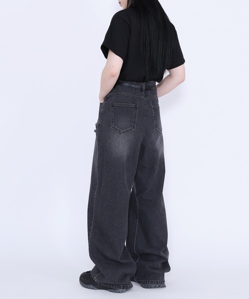 Figments（フィグメンツ）の「ダメージバギーデニムパンツ（デニムパンツ・レディース・ライトブルー/ブラック・SMALL/MEDIUM/LARGE）」の15枚目の写真