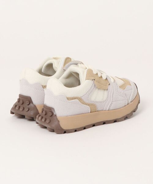 Bambin（ボンバン）の「【 Bambin / ボンバン 】 ボリュームソール デザイン スニーカー（スニーカー・キッズ・アイボリー/カーキ・17/16/18）」の17枚目の写真