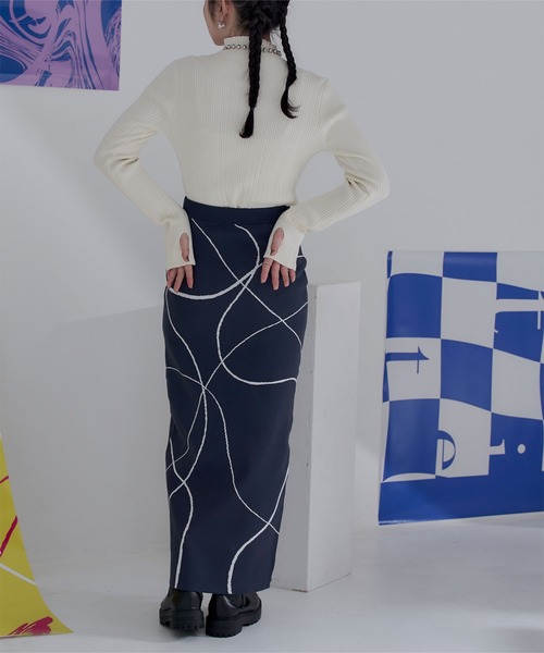 miette(ミエット)の「ウェーブ柄ジャガードスカート(スカート・レディース・ネイビー/ブラック・FREE)」の11枚目の写真