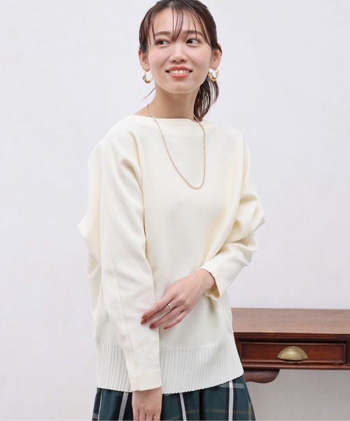 Chez toi(シェトワ)の「軽量ニット前後2WAYドルマンプルオーバー(ニット/セーター・レディース・ライム/オフホワイト/オレンジ/ブラック・FREE)」の9枚目の写真