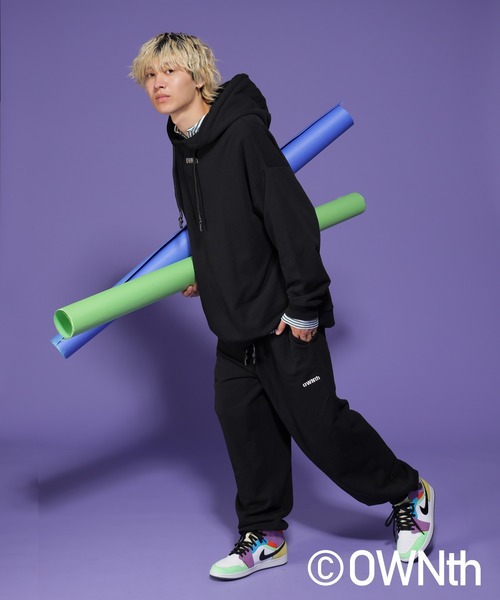 OWNth(オンス)の「綿100%ロゴスウェットパンツ(スウェットパンツ・レディース・ブラック/グレー・M/L)」の2枚目の写真